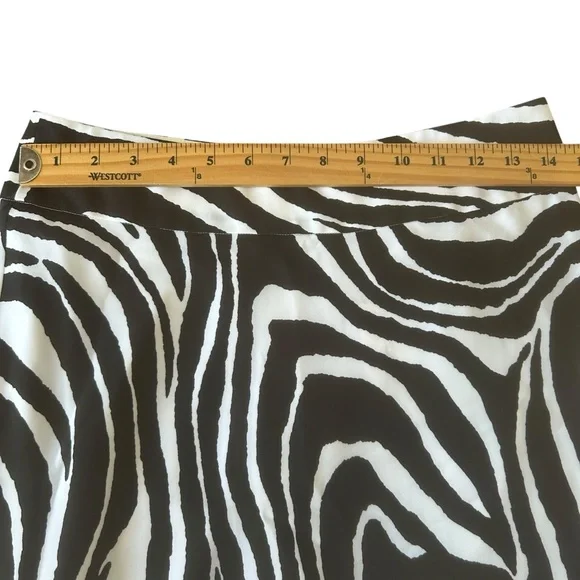 Banana Republic Zebra Print Maxi Skirt New NOTE Size 2 Fits size 6 slight flaw - Picture 6 of 10